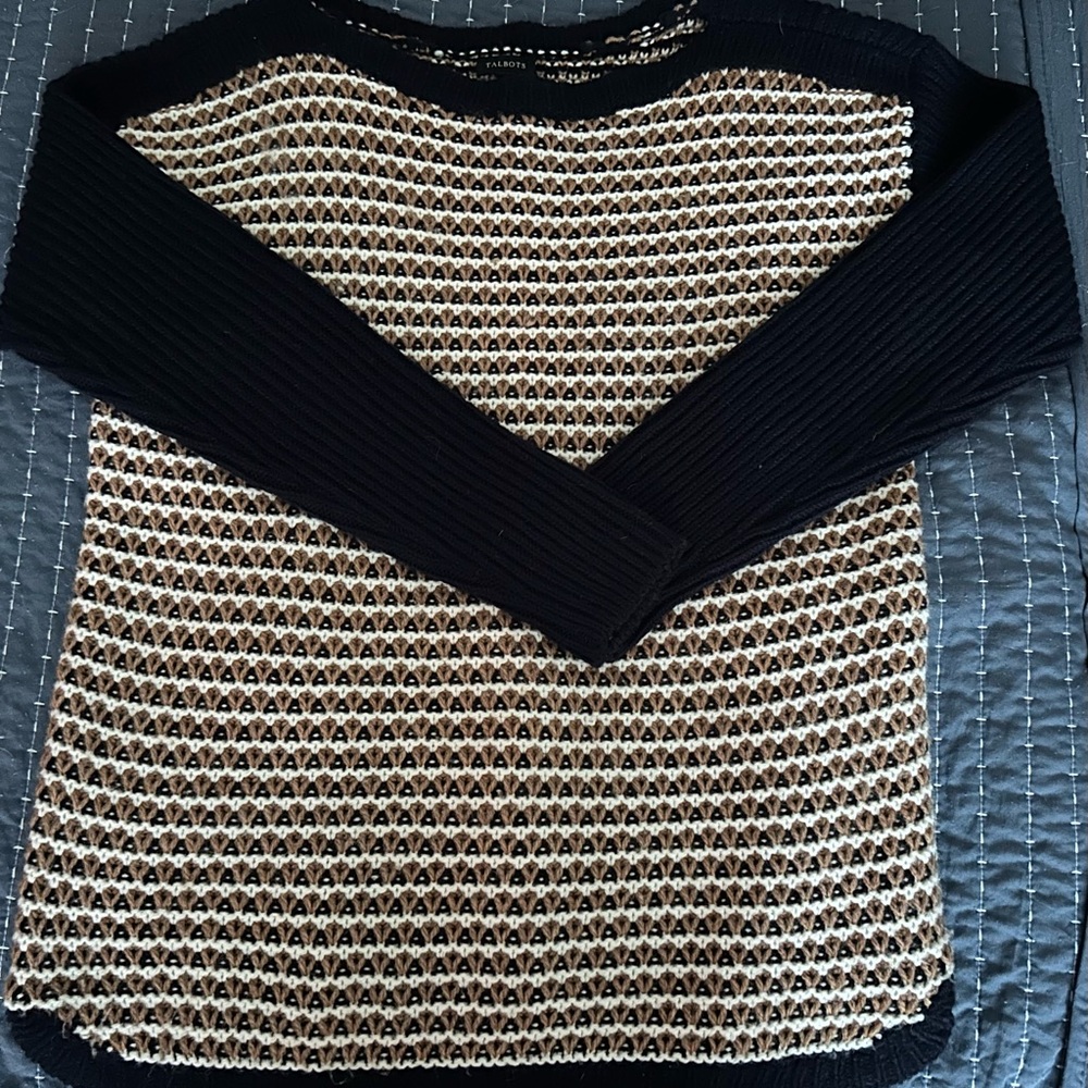 Talbots Blue and Cream Patterned Sweater